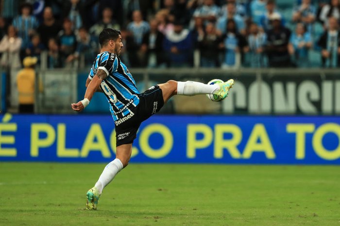 Copa do Brasil: Grêmio e Cruzeiro empatam em jogo de golaços